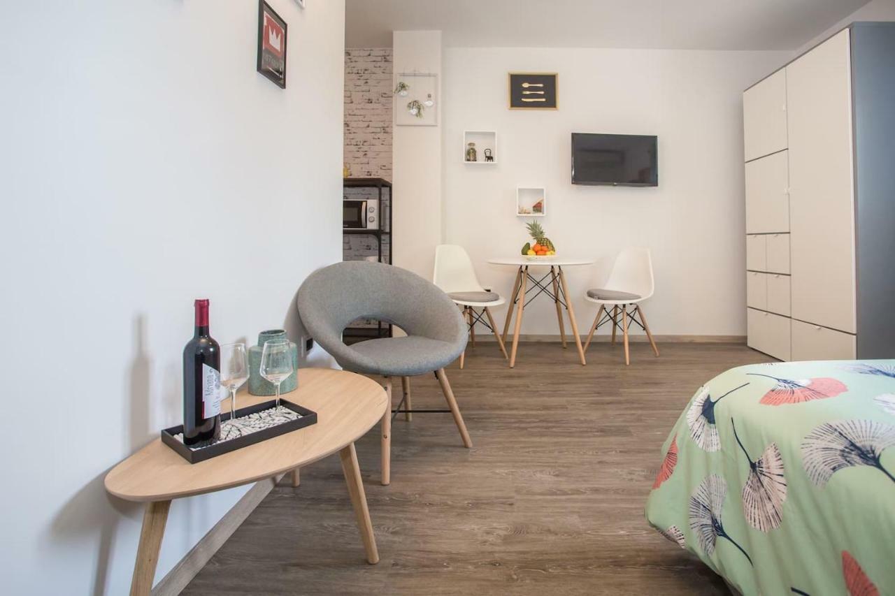 Caprice Studio Apartment Poreč Buitenkant foto